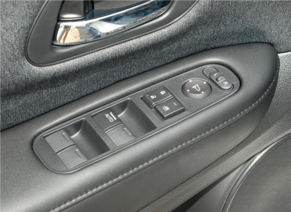 本田XR-V 2019款 1.5L CVT舒适版 国VI 车厢座椅   门窗控制