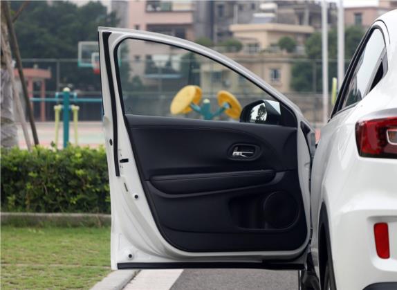 本田XR-V 2019款 1.5L CVT豪华版 国V 车厢座椅   前门板