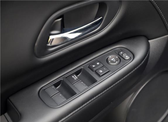 本田XR-V 2019款 1.5L CVT豪华版 国V 车厢座椅   门窗控制