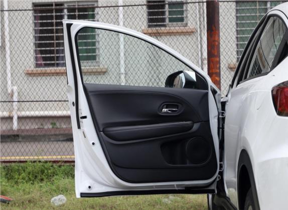 本田XR-V 2019款 1.5L CVT豪华版 国VI 车厢座椅   前门板