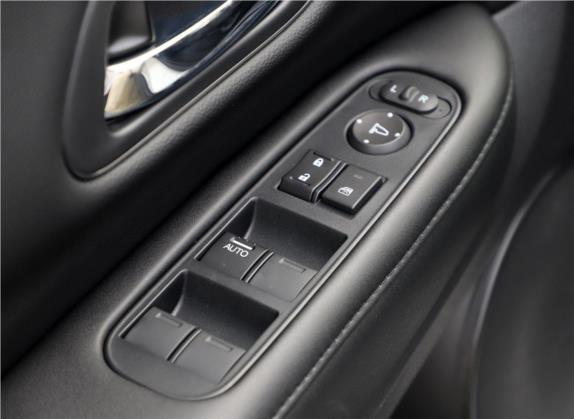 本田XR-V 2019款 1.5L CVT豪华版 国VI 车厢座椅   门窗控制