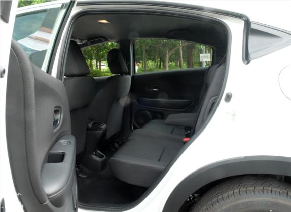 本田XR-V 2019款 220TURBO CVT舒适版 国V 车厢座椅   后排空间