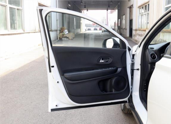 本田XR-V 2020款 1.5L 手动经典版 车厢座椅   前门板