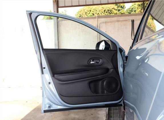 本田XR-V 2020款 220TURBO CVT豪华版 车厢座椅   前门板
