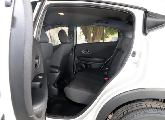 本田XR-V 2021款 1.5L CVT经典版 车厢座椅   后排空间