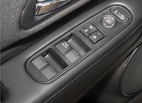 本田XR-V 2021款 1.5L CVT经典版 车厢座椅   门窗控制