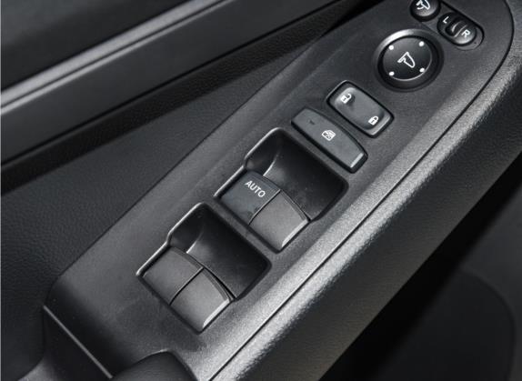 本田XR-V 2023款 1.5L CVT热潮版 车厢座椅   门窗控制