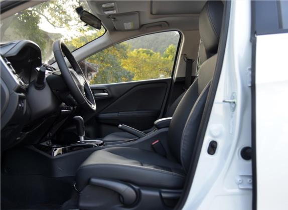 哥瑞 2016款 1.5L CVT豪华版 车厢座椅   前排空间