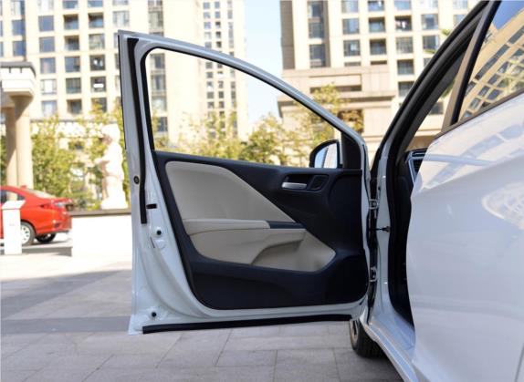 哥瑞 2016款 1.5L CVT豪华版 车厢座椅   前门板