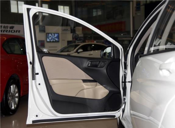 哥瑞 2016款 1.5L 手动经典版 车厢座椅   前门板