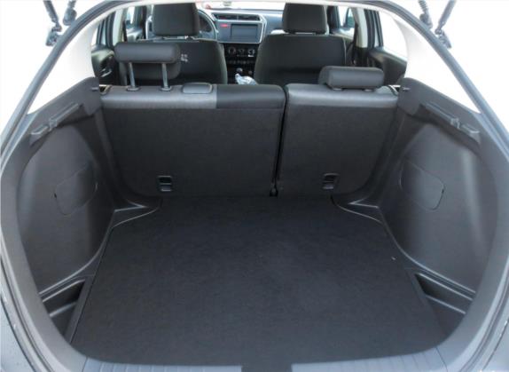竞瑞 2017款 1.5L 手动经典版 车厢座椅   后备厢