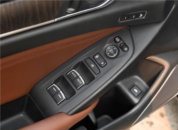 英仕派 2019款 锐·混动 2.0L 净越版 国VI 车厢座椅   门窗控制