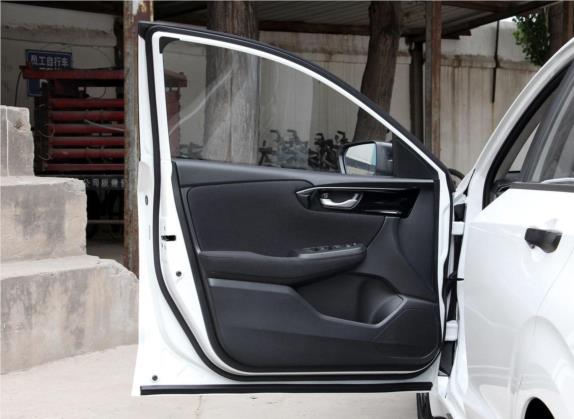 享域 2019款 180TURBO 手动舒适版 国V 车厢座椅   前门板