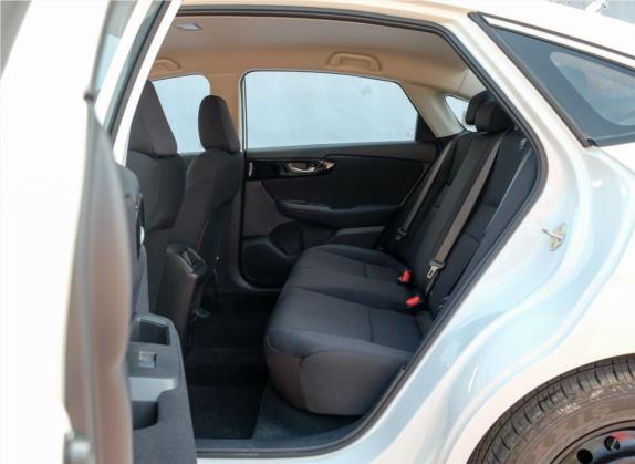享域 2019款 180TURBO 手动舒适版 国VI 车厢座椅   后排空间