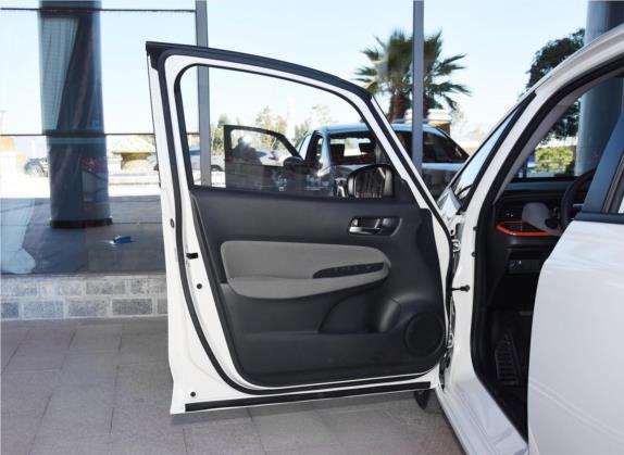 LIFE 2021款 1.5L CVT SPORT心动版 车厢座椅   前门板