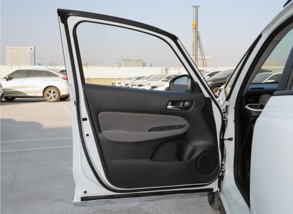 LIFE 2021款 1.5L CVT CRO-S乐趣版 车厢座椅   前门板