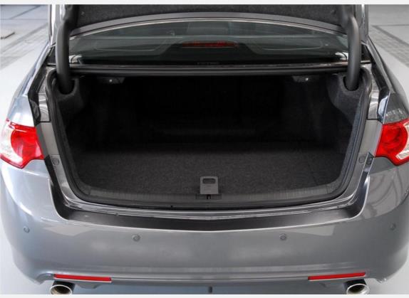思铂睿 2009款 2.4L 尊贵版 车厢座椅   后备厢