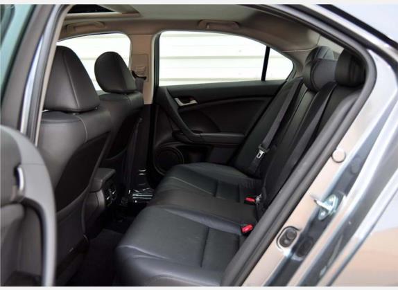 思铂睿 2009款 2.4L 尊贵导航版 车厢座椅   后排空间