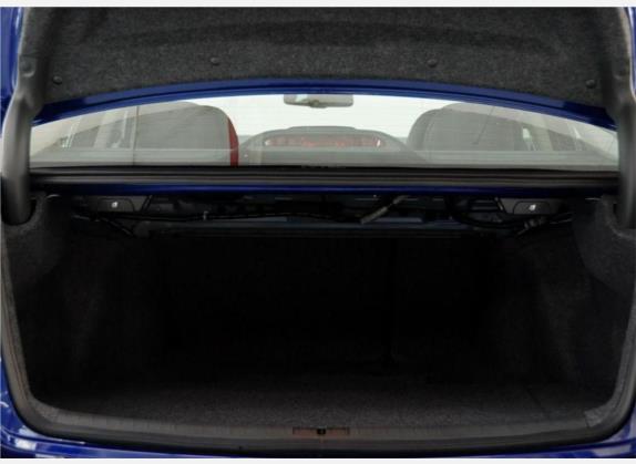 思铂睿 2009款 2.4L TYPE-S NAVI 车厢座椅   后备厢