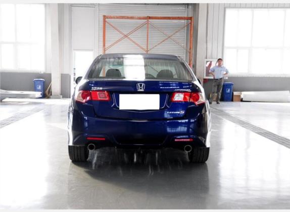 思铂睿 2009款 2.4L TYPE-S NAVI 外观   正后