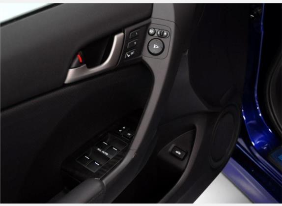 思铂睿 2009款 2.4L TYPE-S NAVI 车厢座椅   门窗控制