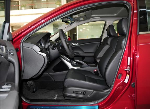 思铂睿 2013款 2.4L 豪华版 车厢座椅   前排空间