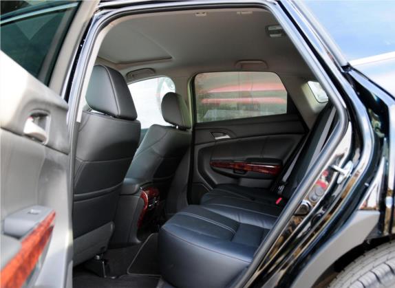 歌诗图 2011款 3.5L 旗舰版 车厢座椅   后排空间