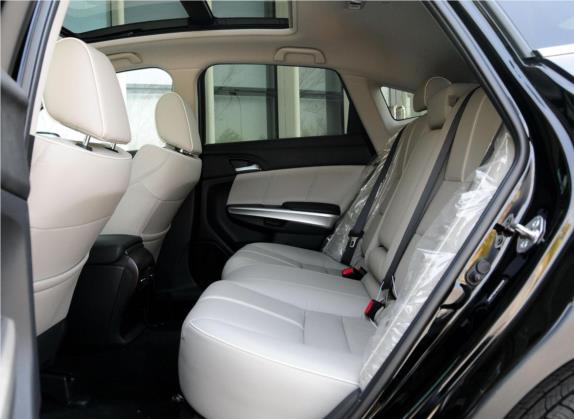 歌诗图 2014款 2.4L 豪华导航版 车厢座椅   后排空间