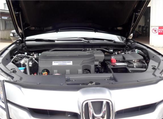 歌诗图 2014款 3.0L AWD尊贵版 其他细节类   发动机舱
