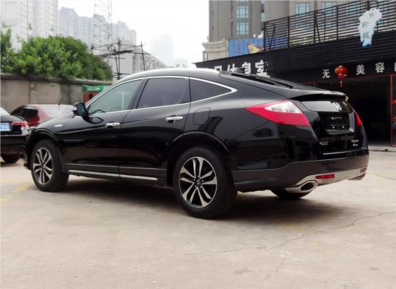 歌诗图 2014款 3.0L AWD尊贵版 外观   斜后