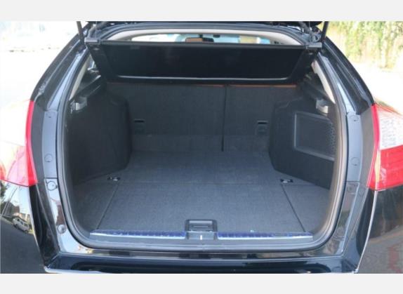 歌诗图 2016款 3.0L AWD尊贵导航版 车厢座椅   后备厢