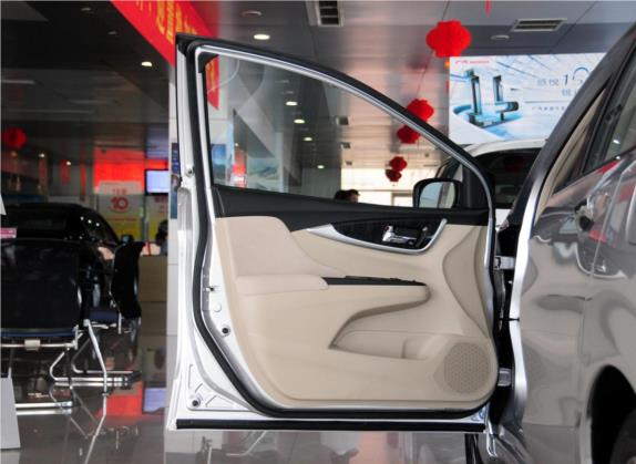凌派 2013款 1.8L 自动舒适版 车厢座椅   前门板