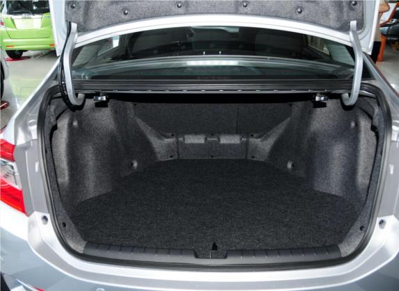 凌派 2013款 1.8L 自动豪华版 车厢座椅   后备厢