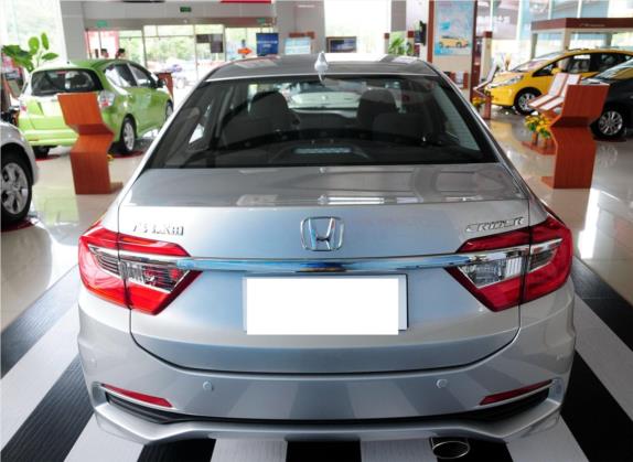 凌派 2013款 1.8L 自动豪华版 外观   正后