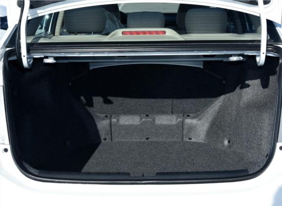 凌派 2016款 1.8L 手动舒适版 车厢座椅   后备厢