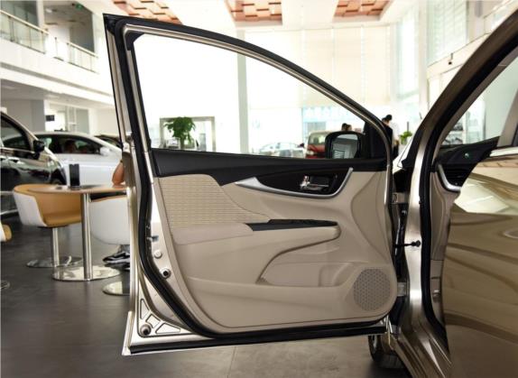 凌派 2016款 1.8L CVT舒适版 车厢座椅   前门板