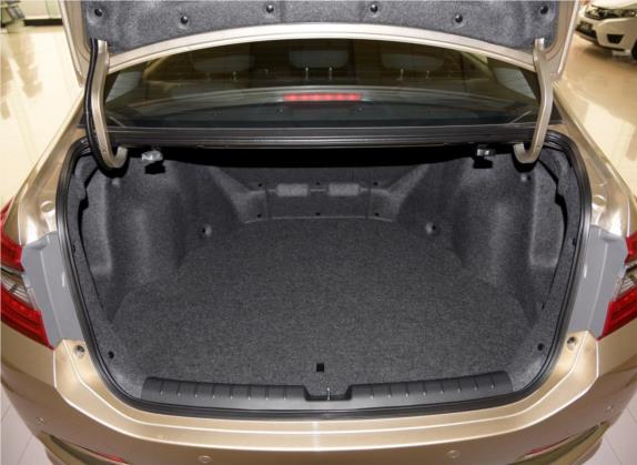 凌派 2016款 1.8L CVT领先版 车厢座椅   后备厢