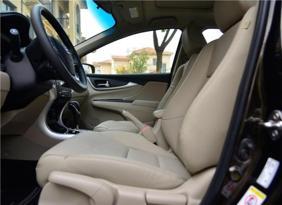 凌派 2016款 1.8L CVT旗舰版 车厢座椅   前排空间