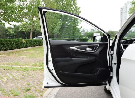 凌派 2017款 1.8L CVT豪华特装版 车厢座椅   前门板