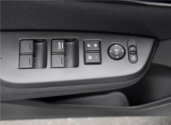 凌派 2019款 180Turbo CVT舒适版 国V 车厢座椅   门窗控制