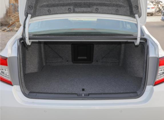 凌派 2020款 锐·混动 1.5L 锐·领先版 车厢座椅   后备厢