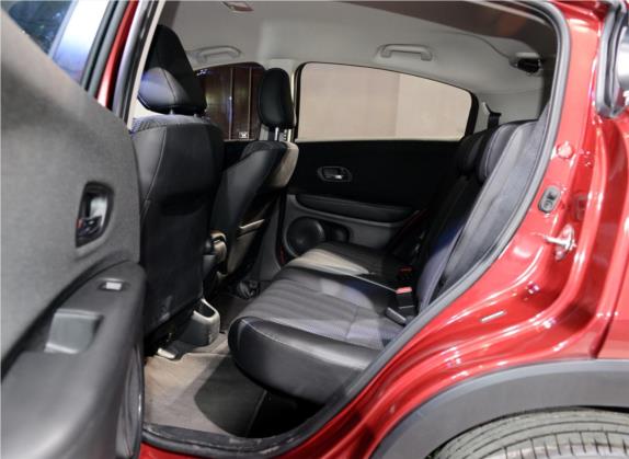 缤智 2015款 1.8L CVT两驱精英型 车厢座椅   后排空间