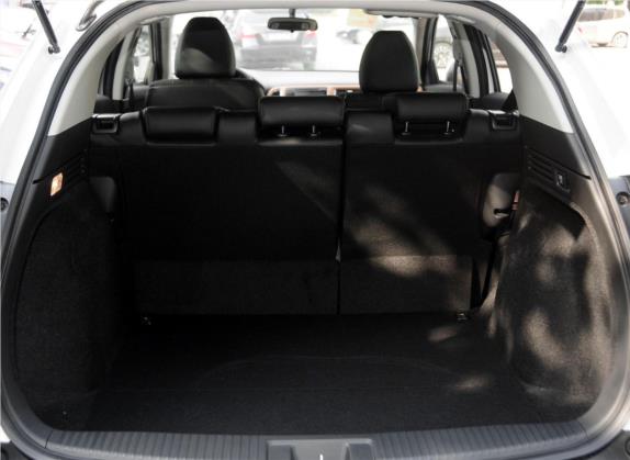 缤智 2015款 1.8L CVT两驱豪华型 车厢座椅   后备厢
