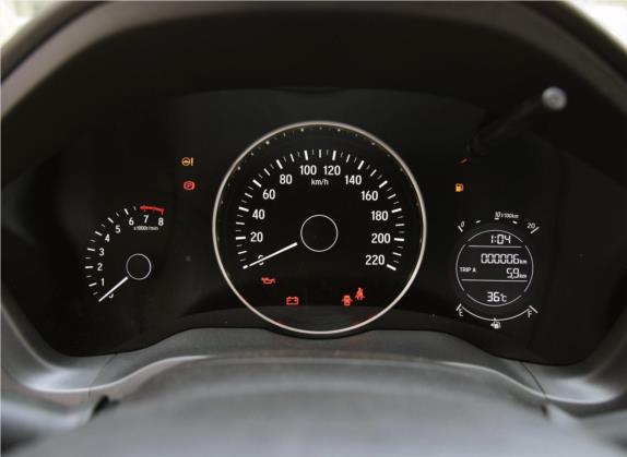缤智 2017款 1.5L 手动两驱舒适型 中控类   仪表盘