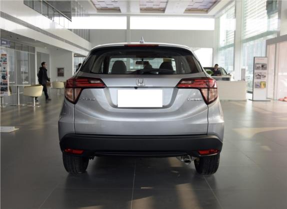 缤智 2017款 1.8L CVT两驱先锋型 外观   正后