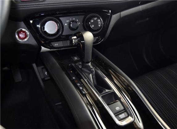 缤智 2017款 1.8L CVT两驱先锋型 中控类   挡把
