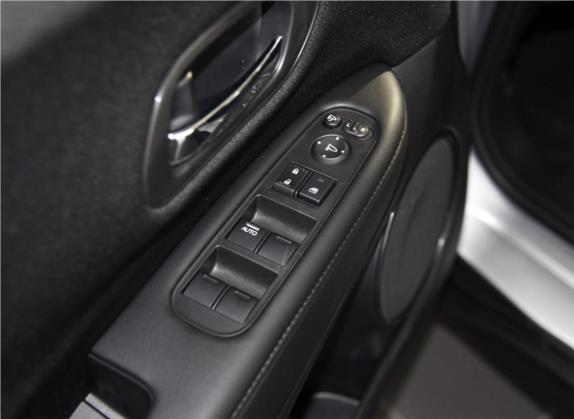 缤智 2017款 1.8L CVT两驱先锋型 车厢座椅   门窗控制