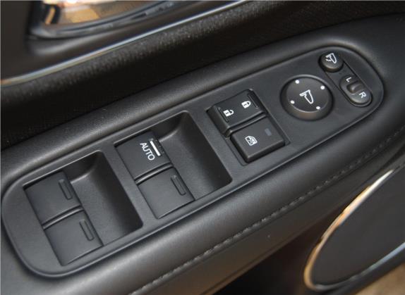 缤智 2017款 1.8L CVT两驱豪华型 车厢座椅   门窗控制