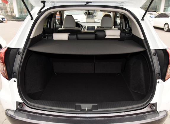缤智 2017款 1.8L CVT两驱智享型 车厢座椅   后备厢