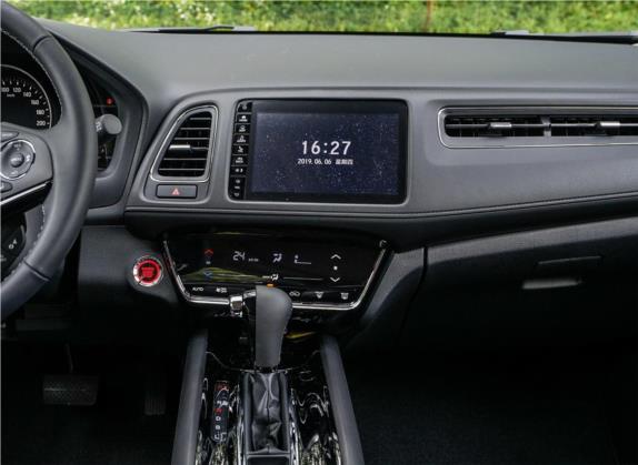 缤智 2019款 220 TURBO CVT旗舰版 国VI 中控类   中控台